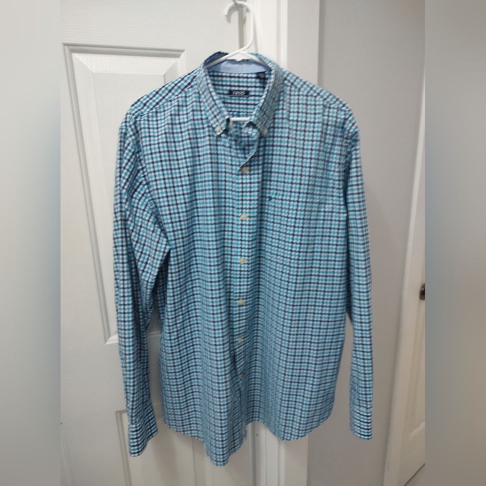 IZOD Checkered Shirt XLBlue and white checkered pattern